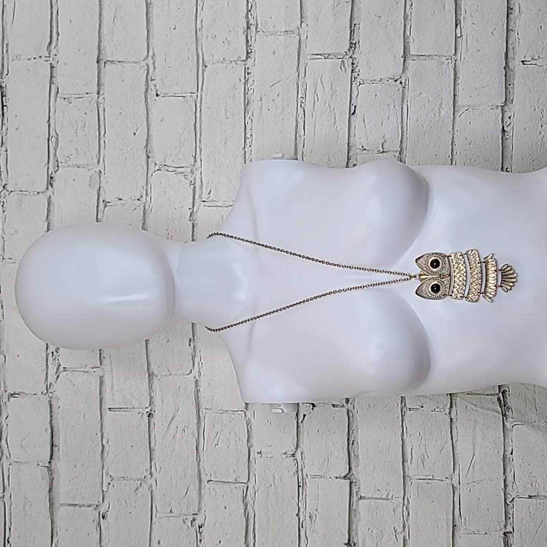 Aeropostale Whimsical Vintage Articulating Owl Pendant Necklace 30$